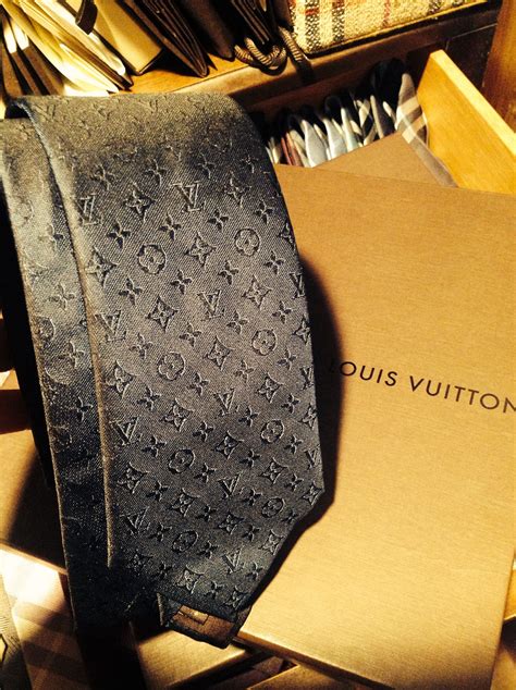 louis vuitton tie blue|Louis Vuitton monogram gradient.